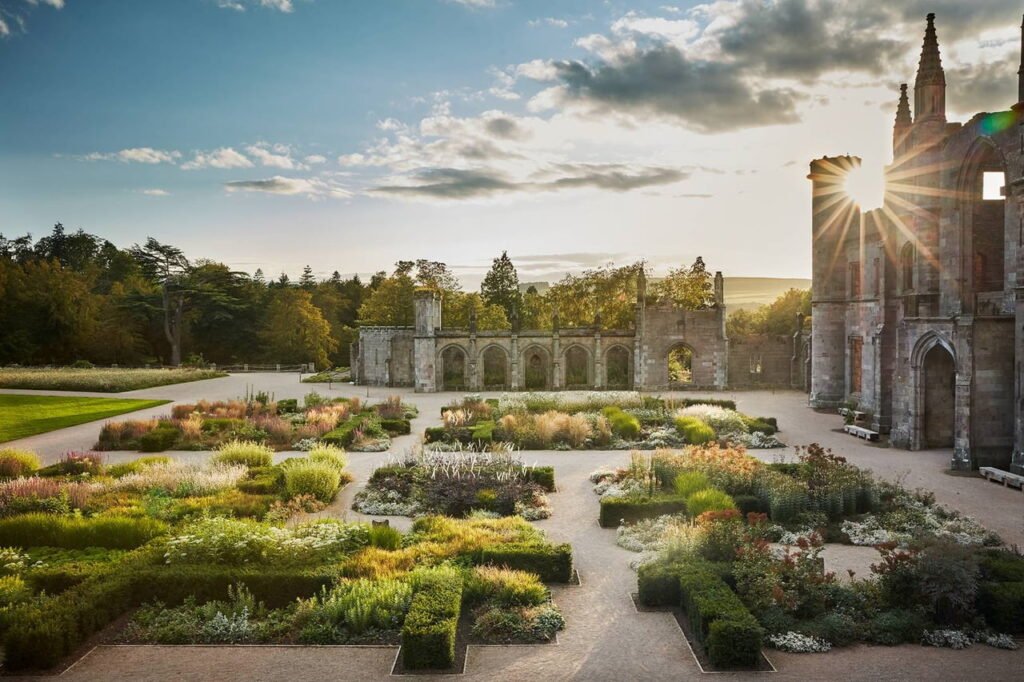 Highclere Castle Tours From London